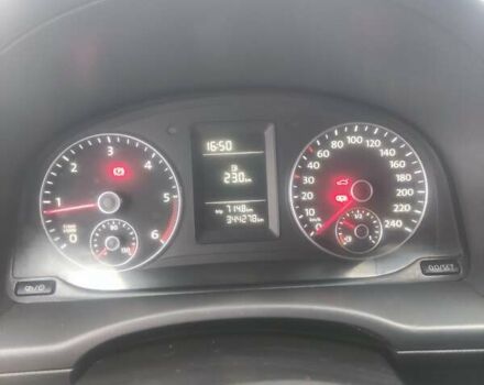 Черный Фольксваген Кадди, объемом двигателя 1.6 л и пробегом 340 тыс. км за 9200 $, фото 7 на Automoto.ua