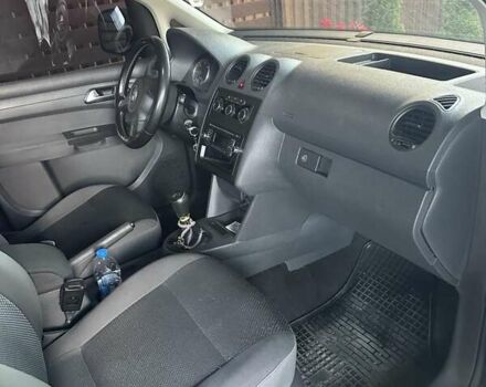 Чорний Фольксваген Кадді, об'ємом двигуна 1.6 л та пробігом 231 тис. км за 9800 $, фото 3 на Automoto.ua