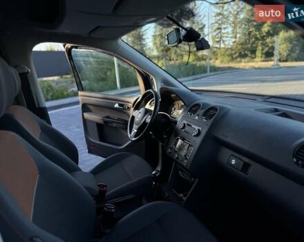 Черный Фольксваген Кадди, объемом двигателя 2 л и пробегом 197 тыс. км за 14200 $, фото 19 на Automoto.ua