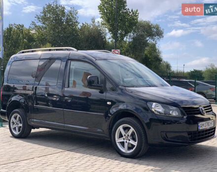 Черный Фольксваген Кадди, объемом двигателя 1.6 л и пробегом 211 тыс. км за 11955 $, фото 4 на Automoto.ua
