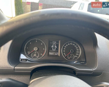 Черный Фольксваген Кадди, объемом двигателя 1.6 л и пробегом 238 тыс. км за 11300 $, фото 7 на Automoto.ua