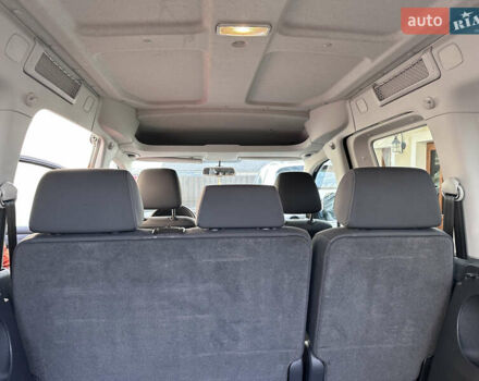 Черный Фольксваген Кадди, объемом двигателя 1.6 л и пробегом 238 тыс. км за 11300 $, фото 33 на Automoto.ua