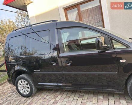 Черный Фольксваген Кадди, объемом двигателя 1.6 л и пробегом 238 тыс. км за 11300 $, фото 14 на Automoto.ua