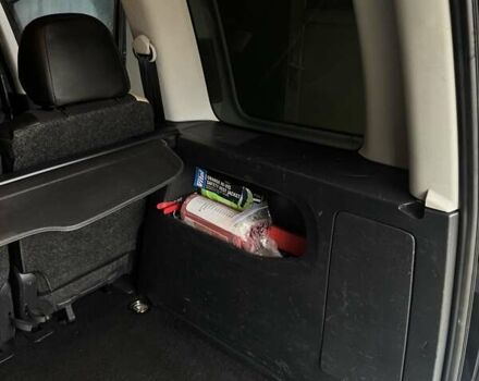 Чорний Фольксваген Кадді, об'ємом двигуна 1.97 л та пробігом 272 тис. км за 16000 $, фото 17 на Automoto.ua