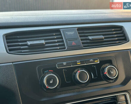 Черный Фольксваген Кадди, объемом двигателя 2 л и пробегом 192 тыс. км за 15950 $, фото 34 на Automoto.ua