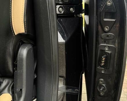 Чорний Фольксваген Кадді, об'ємом двигуна 1.97 л та пробігом 272 тис. км за 16000 $, фото 22 на Automoto.ua