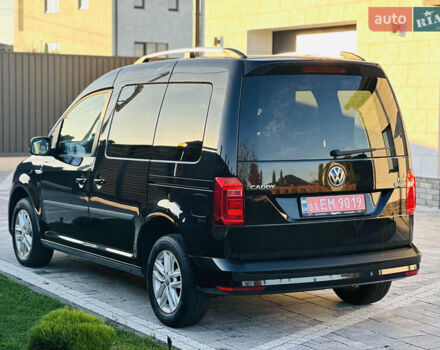Черный Фольксваген Кадди, объемом двигателя 2 л и пробегом 192 тыс. км за 15950 $, фото 7 на Automoto.ua