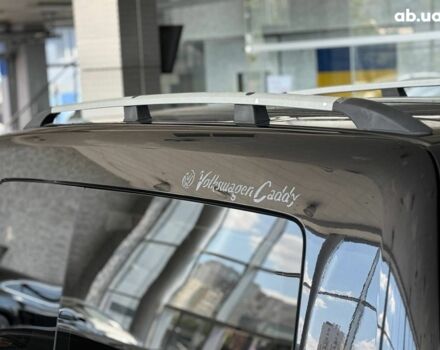 Чорний Фольксваген Кадді, об'ємом двигуна 1.6 л та пробігом 210 тис. км за 10640 $, фото 15 на Automoto.ua