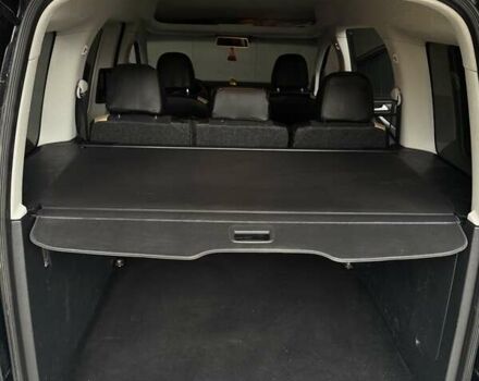 Чорний Фольксваген Кадді, об'ємом двигуна 1.97 л та пробігом 272 тис. км за 16000 $, фото 51 на Automoto.ua