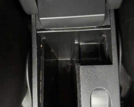 Чорний Фольксваген Кадді, об'ємом двигуна 1.97 л та пробігом 272 тис. км за 16000 $, фото 20 на Automoto.ua