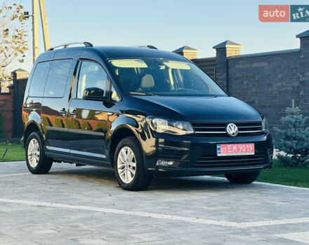Черный Фольксваген Кадди, объемом двигателя 2 л и пробегом 192 тыс. км за 15950 $, фото 1 на Automoto.ua