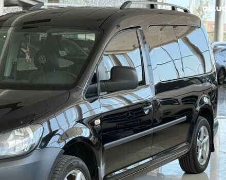 Чорний Фольксваген Кадді, об'ємом двигуна 1.6 л та пробігом 210 тис. км за 10640 $, фото 3 на Automoto.ua