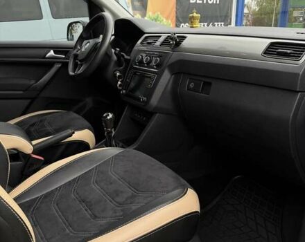 Чорний Фольксваген Кадді, об'ємом двигуна 1.97 л та пробігом 272 тис. км за 16000 $, фото 36 на Automoto.ua