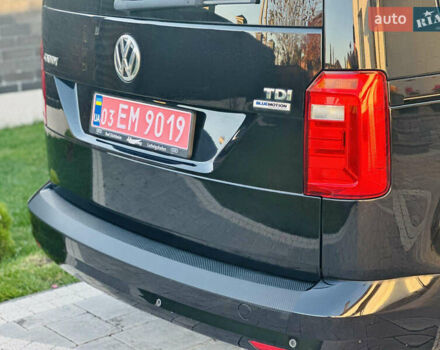 Черный Фольксваген Кадди, объемом двигателя 2 л и пробегом 192 тыс. км за 15950 $, фото 22 на Automoto.ua