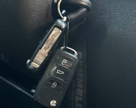 Черный Фольксваген Кадди, объемом двигателя 2 л и пробегом 192 тыс. км за 15950 $, фото 35 на Automoto.ua