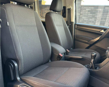 Черный Фольксваген Кадди, объемом двигателя 2 л и пробегом 192 тыс. км за 15950 $, фото 50 на Automoto.ua