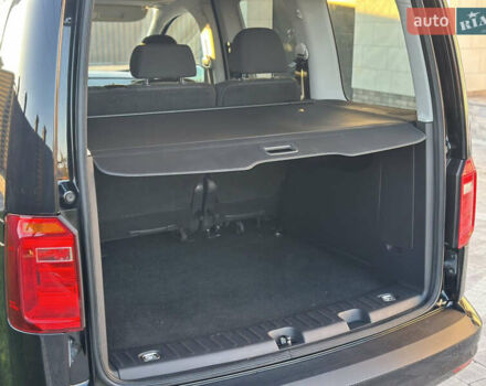 Черный Фольксваген Кадди, объемом двигателя 2 л и пробегом 192 тыс. км за 15950 $, фото 58 на Automoto.ua