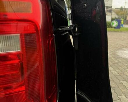 Чорний Фольксваген Кадді, об'ємом двигуна 1.97 л та пробігом 272 тис. км за 16000 $, фото 31 на Automoto.ua