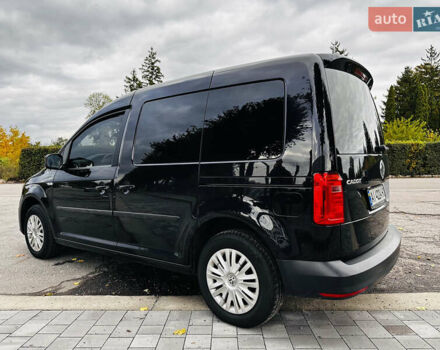 Черный Фольксваген Кадди, объемом двигателя 1.97 л и пробегом 237 тыс. км за 16500 $, фото 10 на Automoto.ua