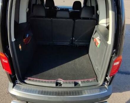 Черный Фольксваген Кадди, объемом двигателя 2 л и пробегом 225 тыс. км за 18000 $, фото 5 на Automoto.ua