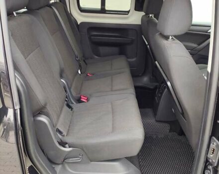 Черный Фольксваген Кадди, объемом двигателя 1.97 л и пробегом 274 тыс. км за 17800 $, фото 60 на Automoto.ua