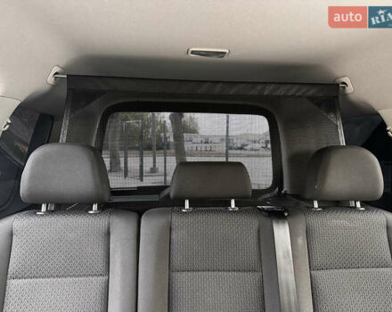 Черный Фольксваген Кадди, объемом двигателя 1.97 л и пробегом 237 тыс. км за 16500 $, фото 32 на Automoto.ua