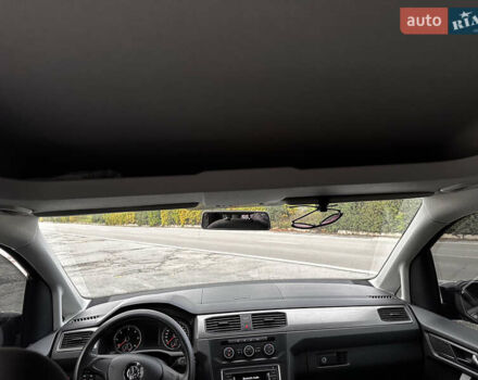 Черный Фольксваген Кадди, объемом двигателя 1.97 л и пробегом 237 тыс. км за 16500 $, фото 36 на Automoto.ua