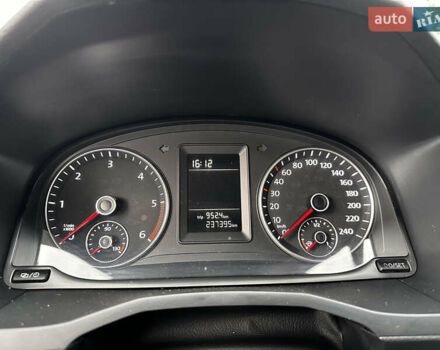 Черный Фольксваген Кадди, объемом двигателя 1.97 л и пробегом 237 тыс. км за 16500 $, фото 33 на Automoto.ua