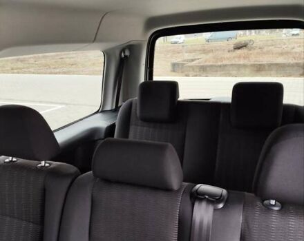 Черный Фольксваген Кадди, объемом двигателя 1.97 л и пробегом 274 тыс. км за 17800 $, фото 52 на Automoto.ua