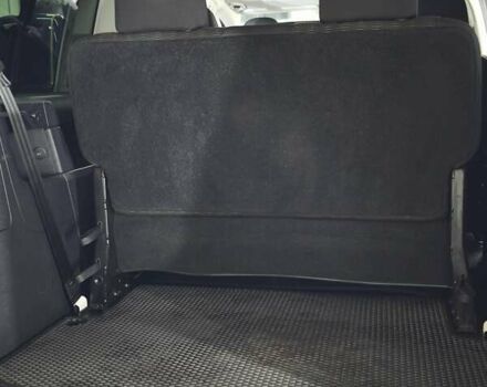 Черный Фольксваген Кадди, объемом двигателя 1.97 л и пробегом 274 тыс. км за 15000 $, фото 11 на Automoto.ua