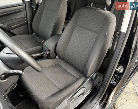 Черный Фольксваген Кадди, объемом двигателя 1.97 л и пробегом 237 тыс. км за 16500 $, фото 23 на Automoto.ua