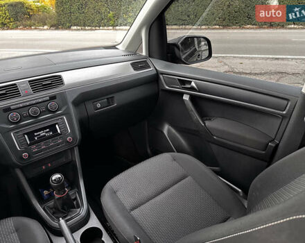 Черный Фольксваген Кадди, объемом двигателя 1.97 л и пробегом 237 тыс. км за 16500 $, фото 35 на Automoto.ua