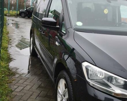 Черный Фольксваген Кадди, объемом двигателя 1.97 л и пробегом 274 тыс. км за 15000 $, фото 3 на Automoto.ua