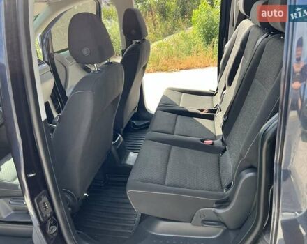 Черный Фольксваген Кадди, объемом двигателя 1.97 л и пробегом 230 тыс. км за 17800 $, фото 5 на Automoto.ua