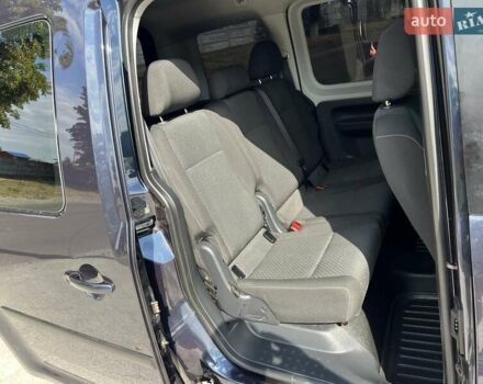 Черный Фольксваген Кадди, объемом двигателя 1.97 л и пробегом 230 тыс. км за 17800 $, фото 10 на Automoto.ua