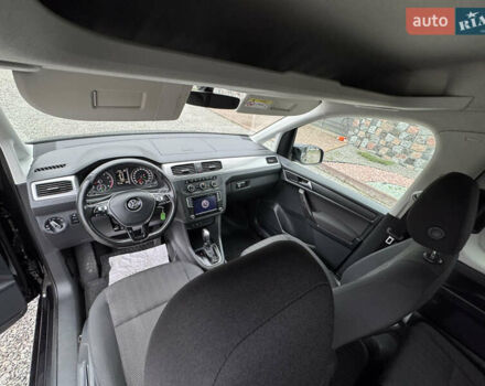 Чорний Фольксваген Кадді, об'ємом двигуна 1.4 л та пробігом 277 тис. км за 16300 $, фото 46 на Automoto.ua