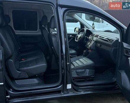 Черный Фольксваген Кадди, объемом двигателя 1.97 л и пробегом 138 тыс. км за 19950 $, фото 31 на Automoto.ua