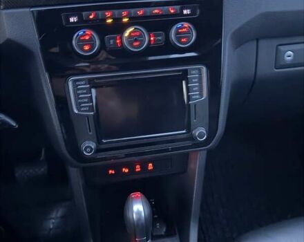 Черный Фольксваген Кадди, объемом двигателя 1.97 л и пробегом 138 тыс. км за 19950 $, фото 15 на Automoto.ua