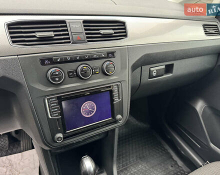 Чорний Фольксваген Кадді, об'ємом двигуна 1.4 л та пробігом 277 тис. км за 16300 $, фото 42 на Automoto.ua