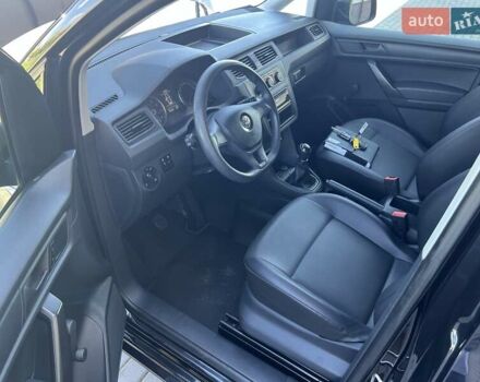 Чорний Фольксваген Кадді, об'ємом двигуна 1.4 л та пробігом 95 тис. км за 11999 $, фото 12 на Automoto.ua