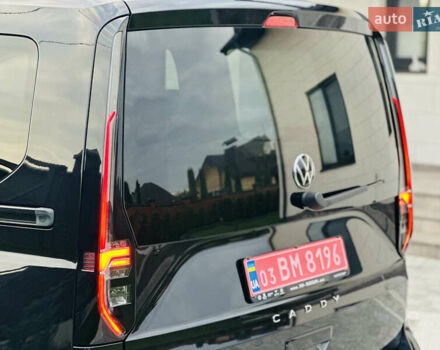 Черный Фольксваген Кадди, объемом двигателя 2 л и пробегом 155 тыс. км за 26950 $, фото 24 на Automoto.ua