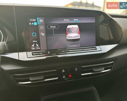 Черный Фольксваген Кадди, объемом двигателя 2 л и пробегом 155 тыс. км за 26950 $, фото 65 на Automoto.ua