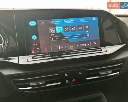 Черный Фольксваген Кадди, объемом двигателя 2 л и пробегом 155 тыс. км за 26950 $, фото 54 на Automoto.ua