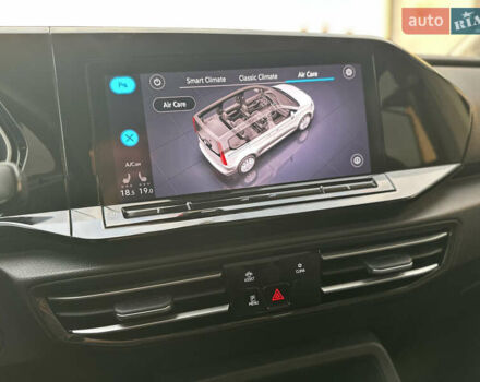 Черный Фольксваген Кадди, объемом двигателя 2 л и пробегом 155 тыс. км за 26950 $, фото 59 на Automoto.ua