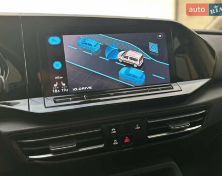 Черный Фольксваген Кадди, объемом двигателя 2 л и пробегом 155 тыс. км за 26950 $, фото 68 на Automoto.ua