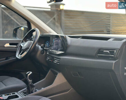 Черный Фольксваген Кадди, объемом двигателя 2 л и пробегом 155 тыс. км за 26950 $, фото 41 на Automoto.ua