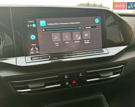 Черный Фольксваген Кадди, объемом двигателя 2 л и пробегом 155 тыс. км за 26950 $, фото 58 на Automoto.ua