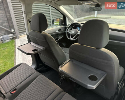 Черный Фольксваген Кадди, объемом двигателя 2 л и пробегом 155 тыс. км за 26950 $, фото 88 на Automoto.ua