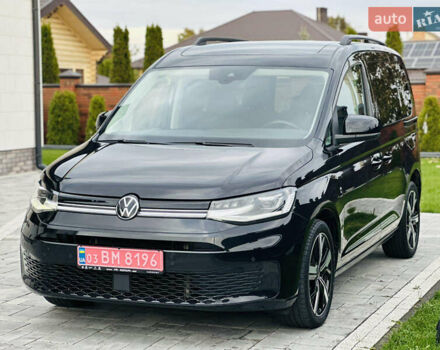 Черный Фольксваген Кадди, объемом двигателя 2 л и пробегом 155 тыс. км за 26950 $, фото 2 на Automoto.ua