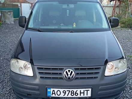 Черный Фольксваген Кадди, объемом двигателя 2 л и пробегом 438 тыс. км за 5500 $, фото 1 на Automoto.ua